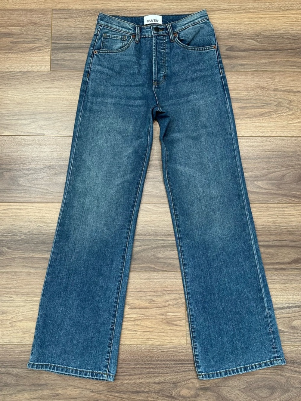 DU/ER Midweight Performance Denim Wide Leg Jean in Vintage Blue Size 26 X 33